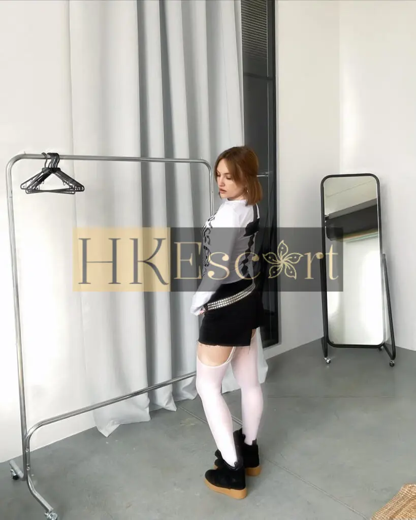 Lina - Escort Hong Kong, bust 1, height 166 cm, weight 57 kg