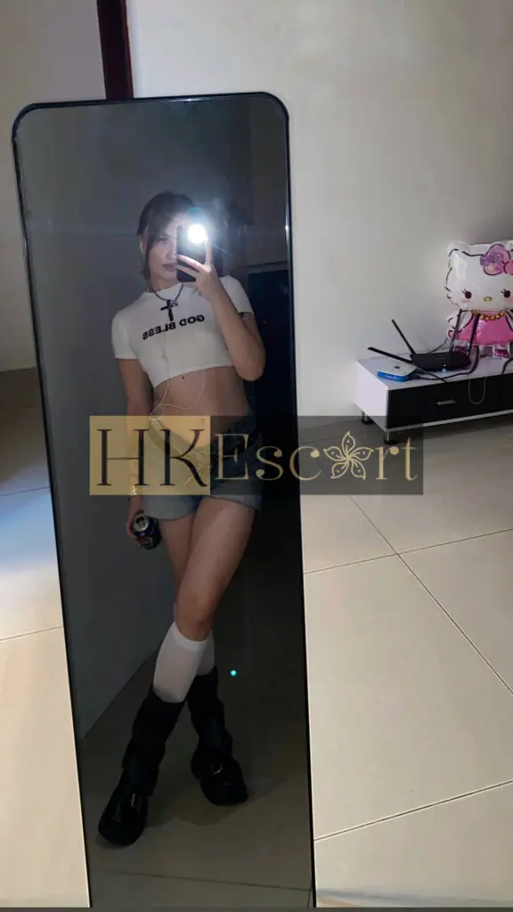 Lina - Escort Hong Kong, bust 1, height 166 cm, weight 57 kg