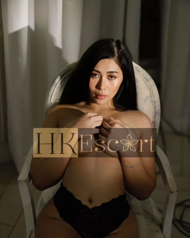 Berlin, 21 years old, weight 61 kg, height 170 cm
