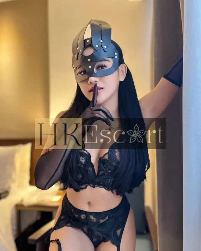 Linh, 23 years old, weight 41 kg, height 150 cm