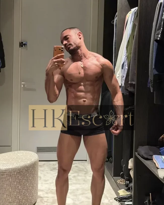 Vidal, 26 years old, weight 74 kg, height 175 cm