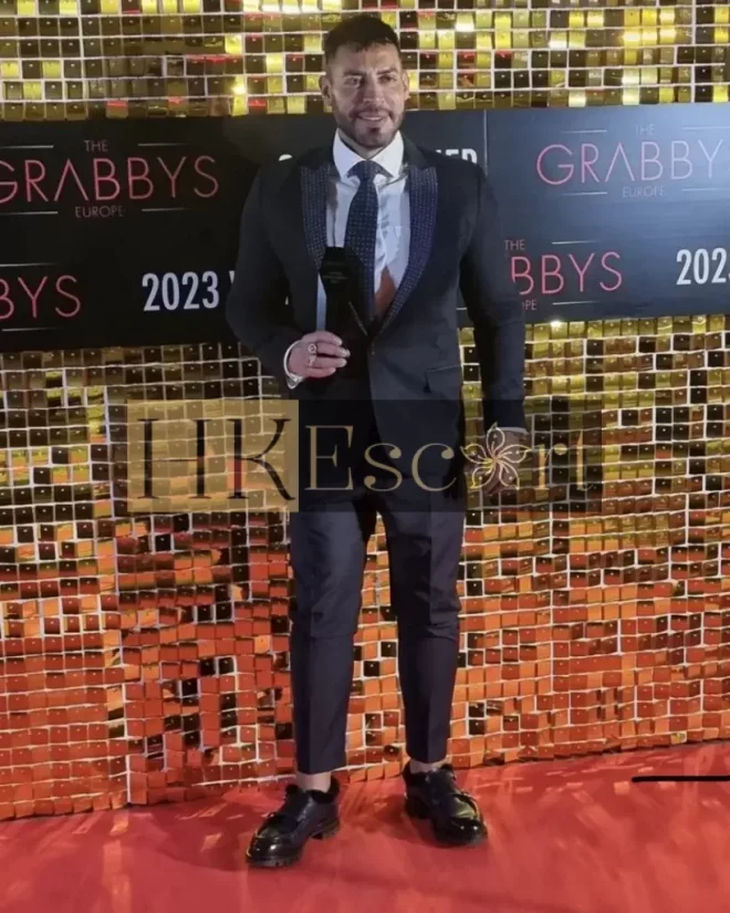 Viktor, 30 years old, weight 79 kg, height 180 cm