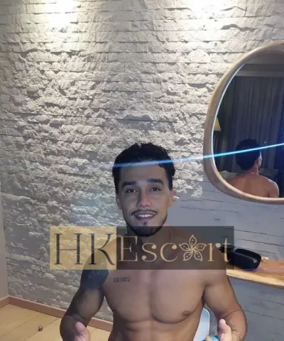 Vinicius, 24 years old, weight 79 kg, height 183 cm