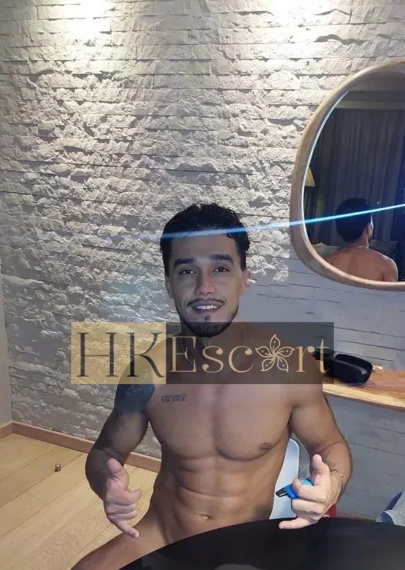 Vinicius, 24 years old, weight 79 kg, height 183 cm
