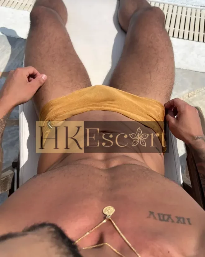 Vinicius, 24 years old, weight 79 kg, height 183 cm