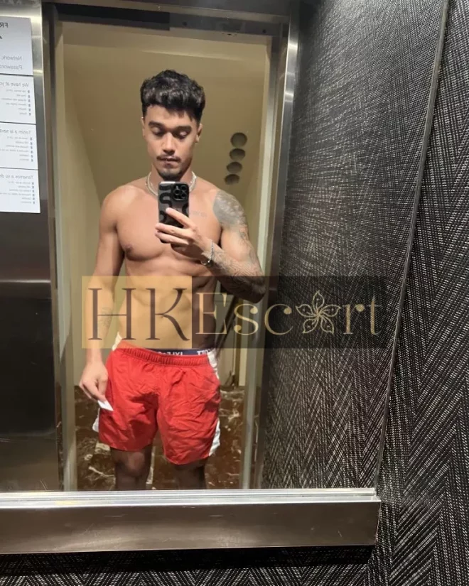 Vinicius, 24 years old, weight 79 kg, height 183 cm