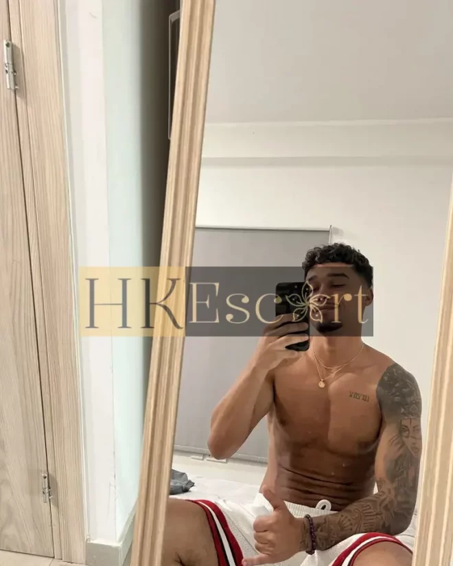 Vinicius, 24 years old, weight 79 kg, height 183 cm