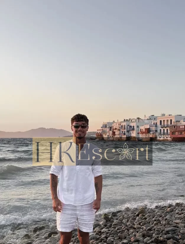 Vinicius, 24 years old, weight 79 kg, height 183 cm
