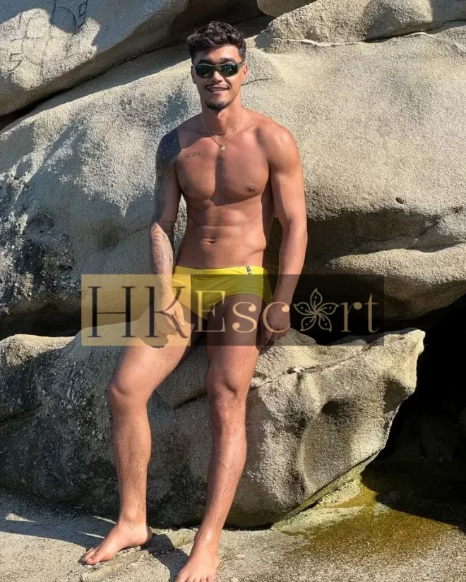 Vinicius, 24 years old, weight 79 kg, height 183 cm