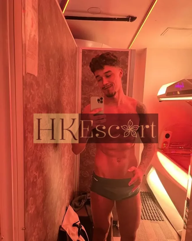 Vinicius, 24 years old, weight 79 kg, height 183 cm