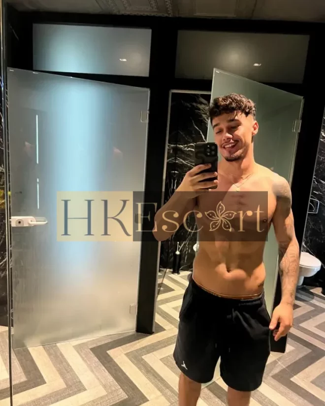 Vinicius, 24 years old, weight 79 kg, height 183 cm