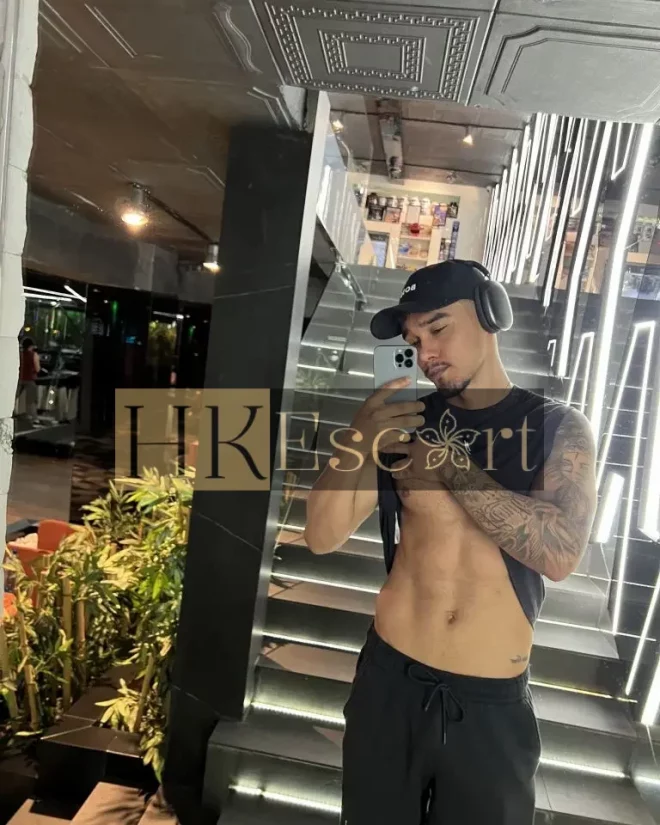 Vinicius, 24 years old, weight 79 kg, height 183 cm