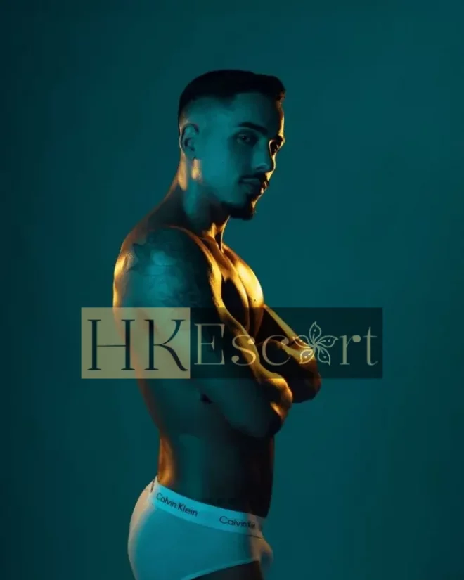 Vitor, 28 years old, weight 83 kg, height 188 cm