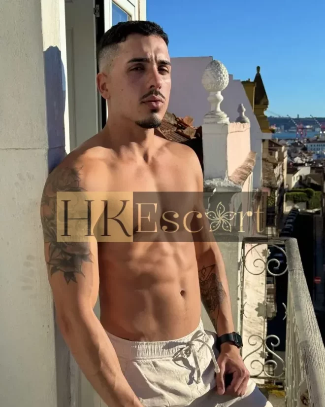 Vitor, 28 years old, weight 83 kg, height 188 cm