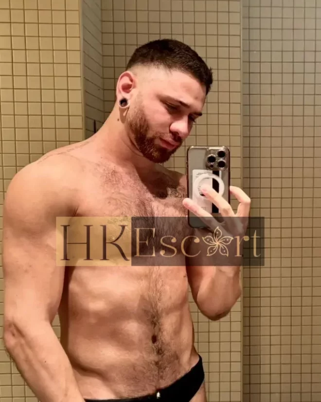 Vynicius, 28 years old, weight 81 kg, height 180 cm