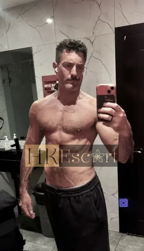 William, 36 years old, weight 95 kg, height 188 cm