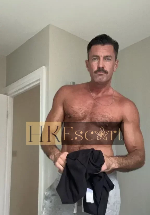 William, 36 years old, weight 95 kg, height 188 cm