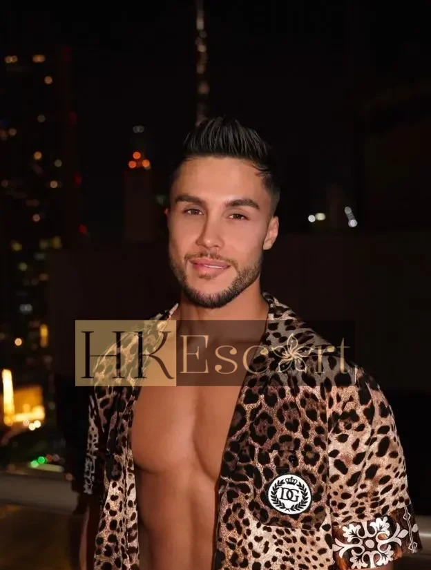 Xavier, 26 years old, weight 81 kg, height 185 cm