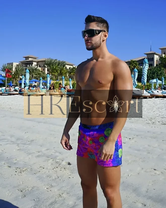 Xavier, 26 years old, weight 81 kg, height 185 cm